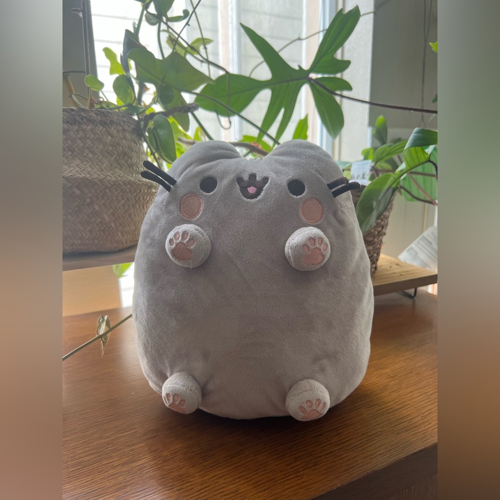 Pusheen Toe Beans Plush